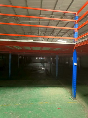 ভারী / মাঝারি দায়িত্ব মাল্টি-লেভেল ইস্পাত প্ল্যাটফর্ম নীল এবং কমলা রঙের শিল্প মেজানাইন মেঝে